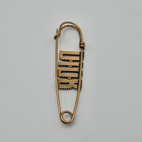 ❌❌SOLD❌❌🔥 #3 Christian Dior Stylish Gold Safety Pin Brooch - Picture 7 of 16